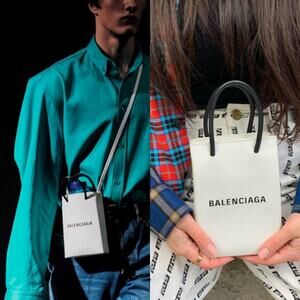 BALENCIAGA Shoulder Bag Phone Holder 593826 Crossbody Calfskin‎ White Runway